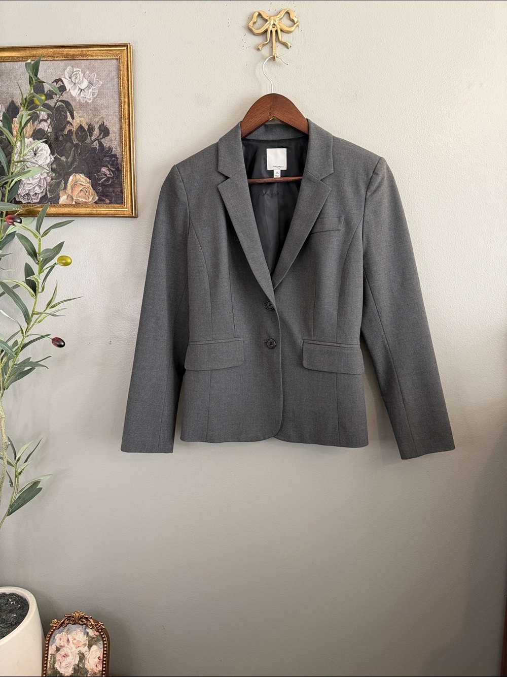 Halogen Petite Gray Tailored Blazer Size 4P Two Button Career Workwear - Picture 2 of 8